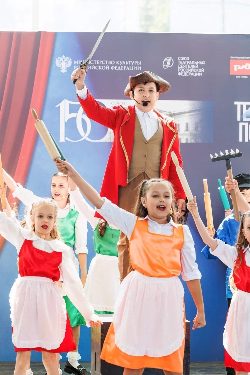 🚂✨ «ТЕАТРАЛЬНЫЙ ПОЕЗД» прибыл в Уфу, и мы были в самом сердце этого грандиозного события! 5